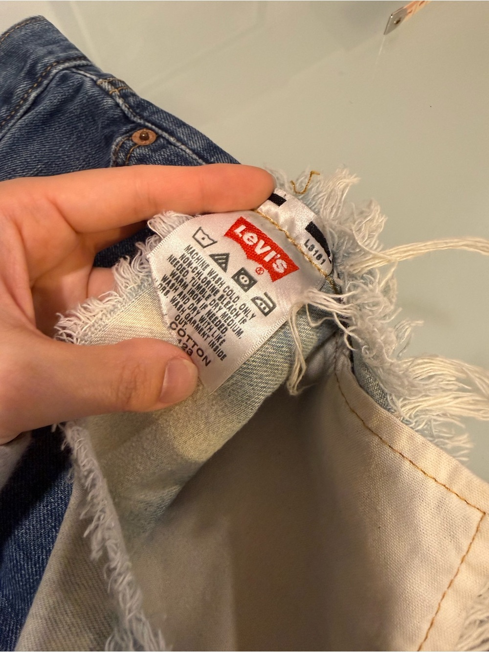 Reworked Levi’s 501 High Waisted Dip Dye Bleached Frayed Cut Off Shorts Size 31 - Picture 3 of 9
